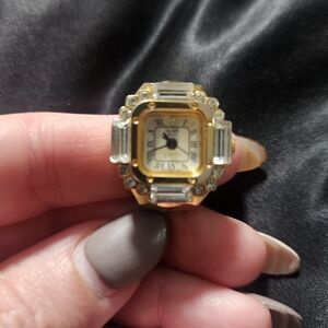 Michelle Louise Vintage Gold Tone Crystal Accent Women's Ring Watch Nonworking